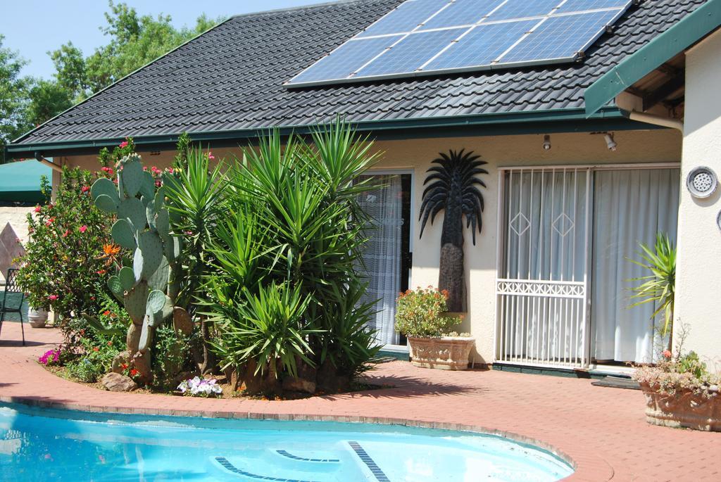 Sleep Eezy Cottages Benoni Exterior photo